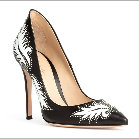 Gianvito Rossi “Santa Fe” Pumps BNIB - Picture 4 of 8